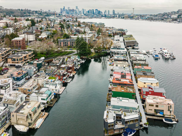 seattle houseboats - nature speedboat seattle houseboat zdjęcia i obrazy z banku zdjęć