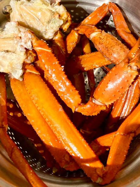 istock Up close crab legs steaming in a pot 1385849989