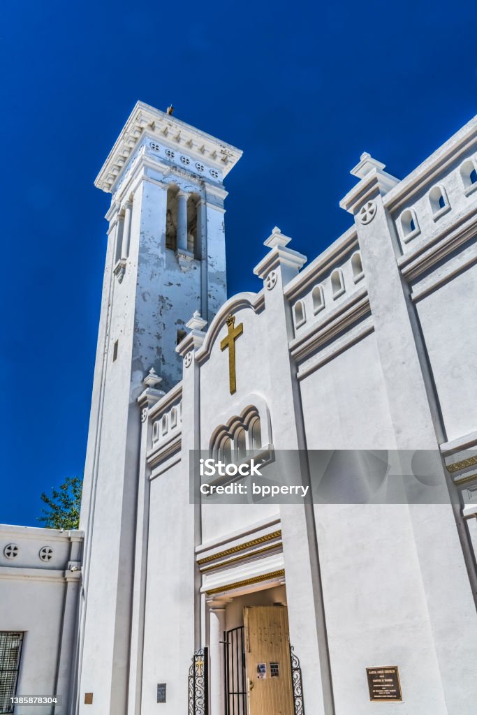 White Santa Cruz Catholic Church Tucson Arizona Stock Photo - Download