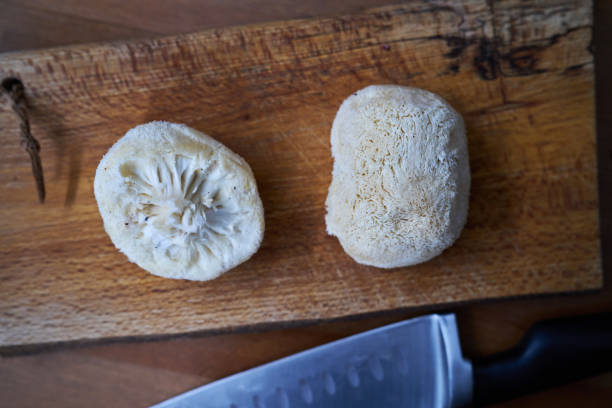 istock Dry Hericium erinaceus mushroom 1385900138