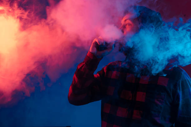 istock young adult vape 1385947702