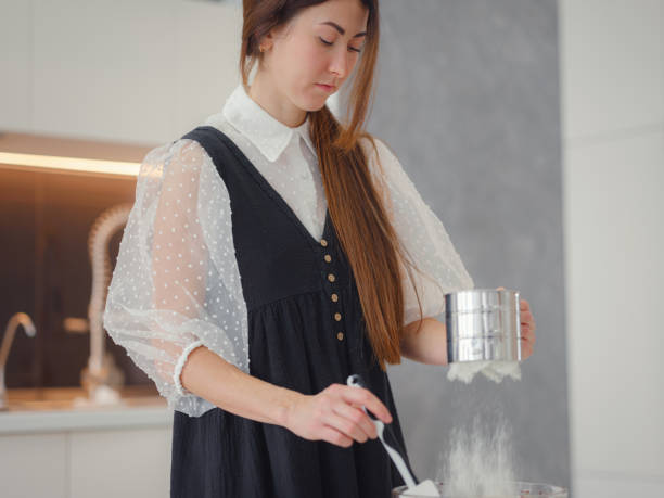 istock bakery, food and people concept 1385958302
