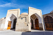 eingang-des-tok-i-telpak-furushon-einer-