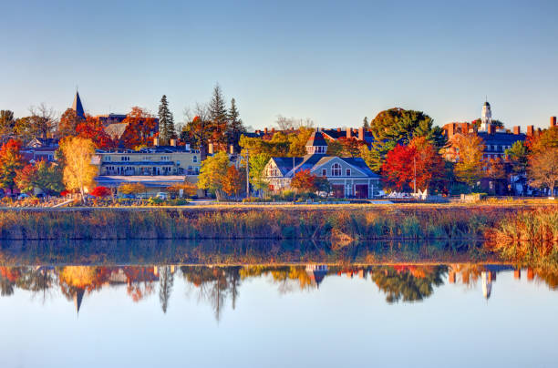 istock Autumn in Exeter, New Hampshire 1385973253