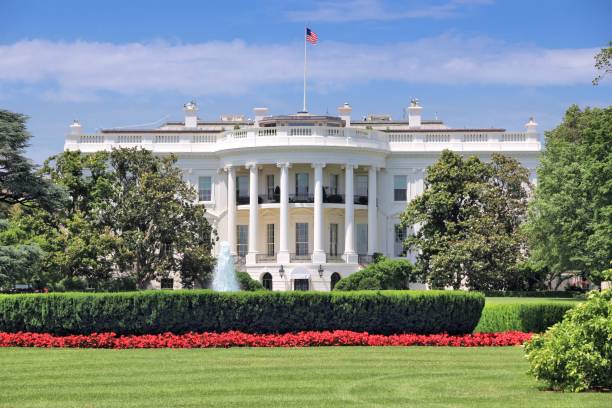 istock Washington DC landmark - White House 1385974174