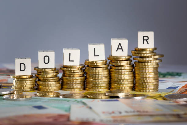 istock Concept of rising Dollar exchange rate 1386002476