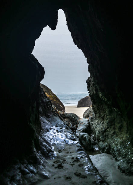 istock Sea cave on Bandon Beach in southern Oregon 1386003276