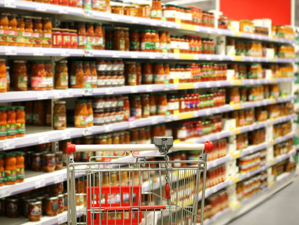 istock empty grocery cart in an empty supermarket 1386051351