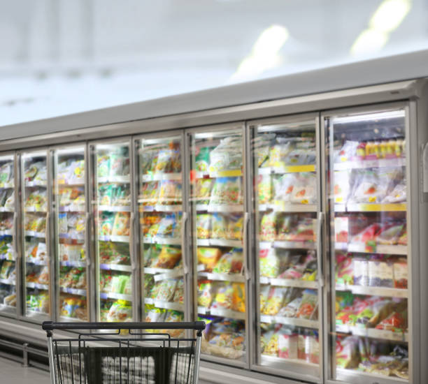 istock empty grocery cart in an empty supermarket 1386051363