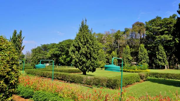 mysore,karnataka, índia-12 de fevereiro de 2022: bela vista paisagística dos jardins brindavan. local perfeito para piquenique ou porta de entrada de fim de semana para pessoas de bangalore, mysore - wodeyar - fotografias e filmes do acervo