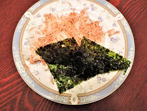 Rice with small dried shrimps and nori.