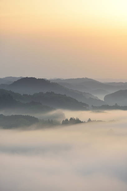 istock Sea of clouds in early morning 1386184633