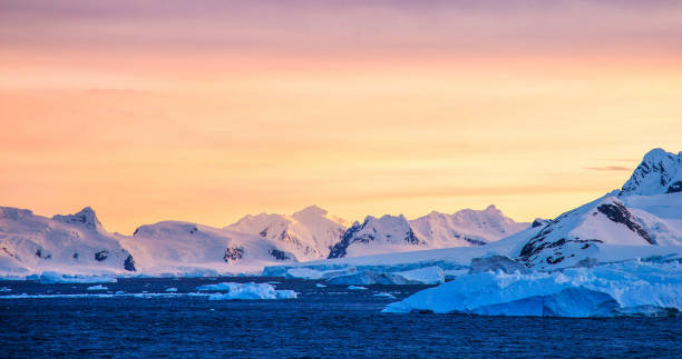 istock Beautiful Antarctica  pictures 1386189908