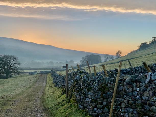 istock Early morning up the track 1386254388