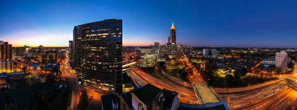 paisagem panorâmica de atlanta ga - bank of america plaza - fotografias e filmes do acervo