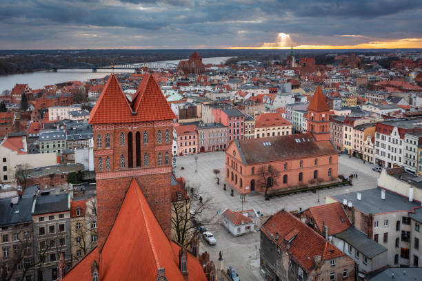 istock Architecture of the old town in Torun at sunset. 1386459268