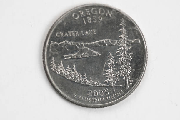 istock Oregon US Quarter Dollar Coin 1386483964