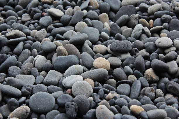 istock Reynisfjara Black Sand Beach 1386495657
