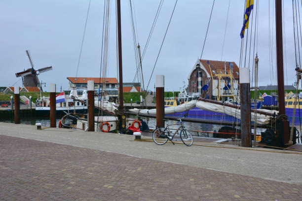 oudeschild village - texel island. - oudeschild imagens e fotografias de stock