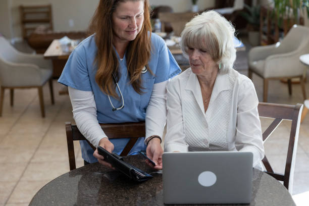 istock Home healthcare 1386512512