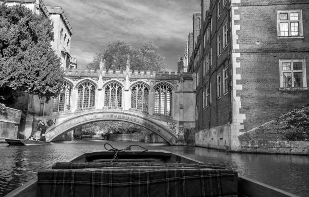 ponte dos suspiros na cidade de cambridge - bridge of sighs - fotografias e filmes do acervo