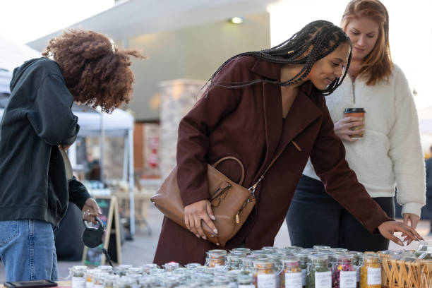 istock Farmers Market 1386526961