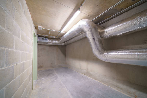 istock pipes in the basement 1386620571