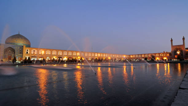 istock Naqsh-i Cihan Square - İsfahan 1386630009