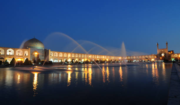 istock Naqsh-i Cihan Square - İsfahan 1386630154