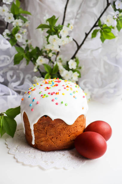 istock traditional easter cake and pussy-willow twig 1386669147