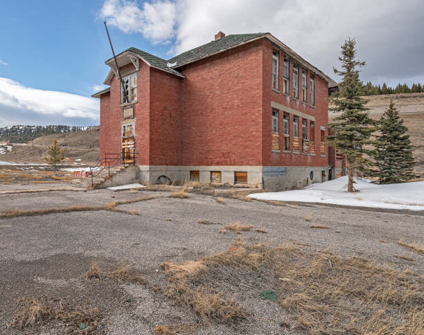 istock Abandoned School at Coleman in the Crowsnest Pass 1386685412