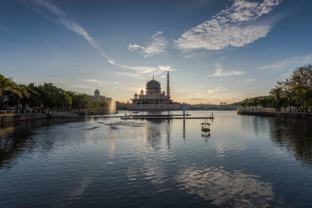 istock Morning at Putrajaya 1386688271