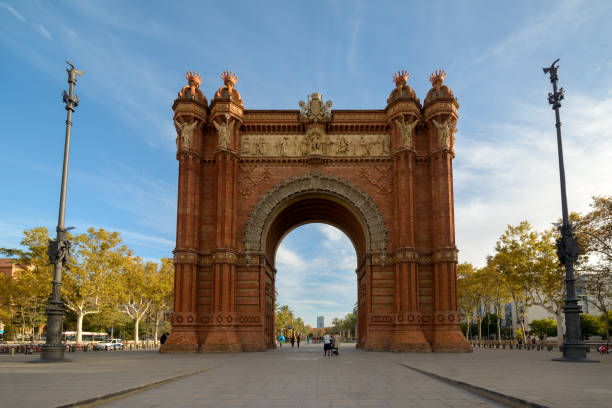 istock Triumphal Arch in Barcelona, Spain 1386694423
