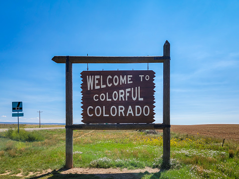 Welcome to colorful Colorado sign