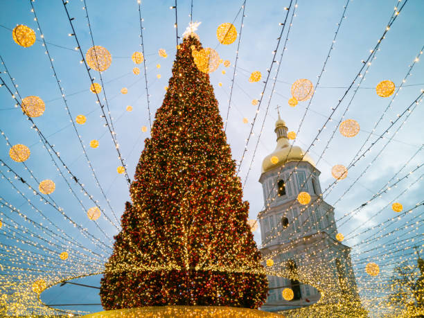 istock Christmas tree on Sophievska square, Kiev, Ukraine 1386700987