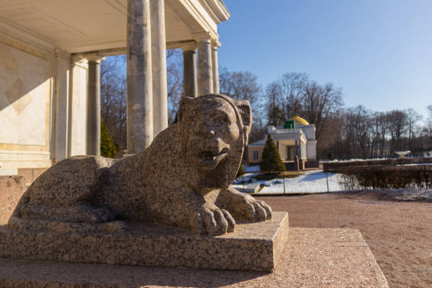 istock Spring in the city park Petrodvorets 1386712157