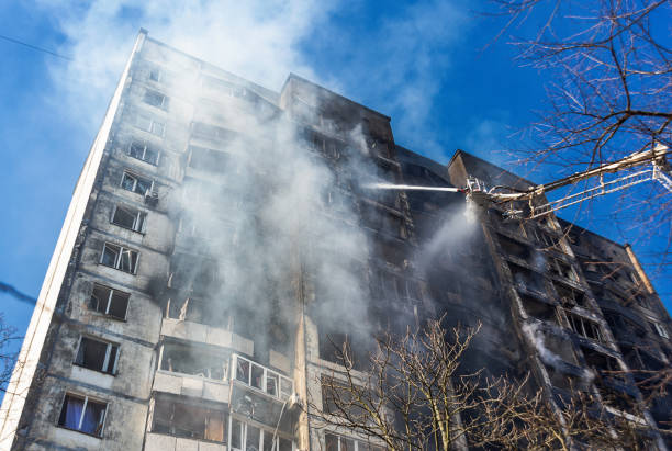 istock Eliminating a fire in a multi-storey building 1386722343