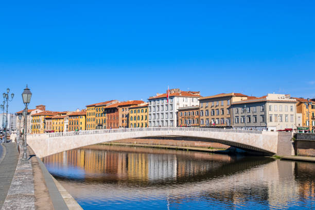 пиза, мост меццо и лунгарно (тоскана, италия) - 2657 стоковые фото и изображения
