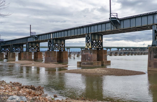 istock Railroad Bridge over the James River 1386762048