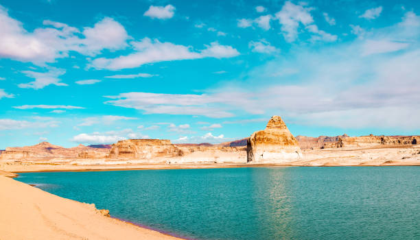 istock Lake Powell in Utah 1386774122