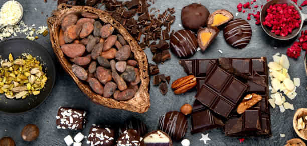 istock Delicious chocolate bars and pieces. 1386807581