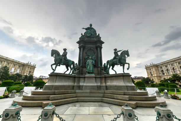 Parliament Building & Pallas-Athena Fountain, Vienna - Austria