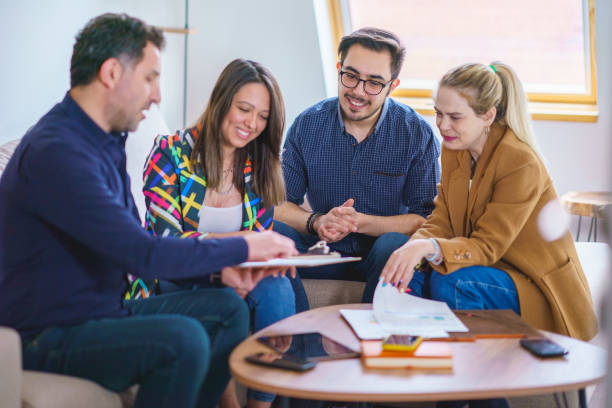 istock Coworkers Brain Storming 1386831394