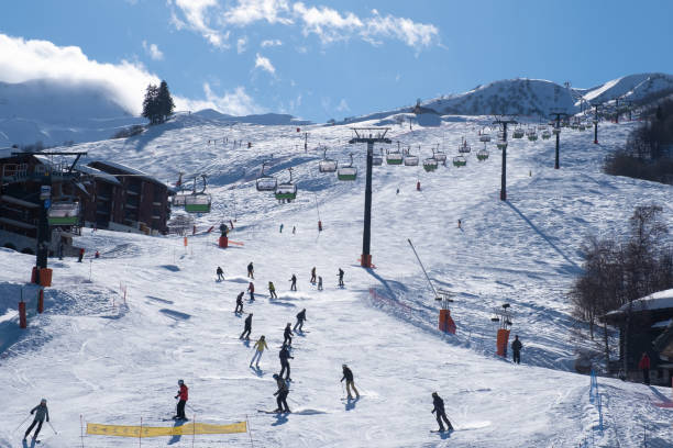 istock A ski slope in winter 1386847670