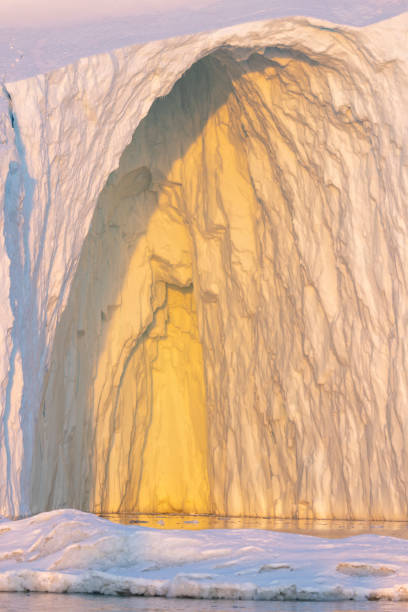 istock ICEBERGS FLOATING OVER SEA, TEXTURES AND COLORS 1386875702