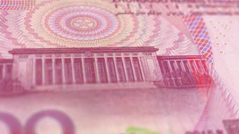 Close up of a Tracking Dolly Shot 100, 50, 20, 10, 5, 1 Chinese Yuan banknote Observe and Reserve Side, 4k Resolution. stock video - China Renminbi Current 100 Yuan Banknotes, Seamless Loop, Chinese Money Currency Background, 4K, Depth of Focus video