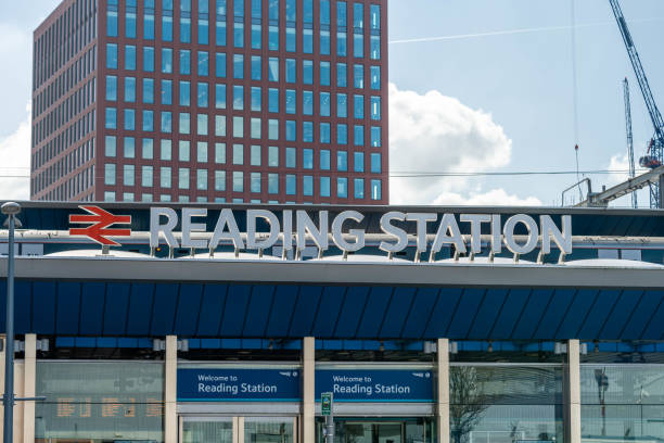 Reading Station North Entrance Signage Square on Reading, Berkshire, United Kingdom March 18 2022: Reading Station North Entrance Signage Square on thames valley stock pictures, royalty-free photos & images
