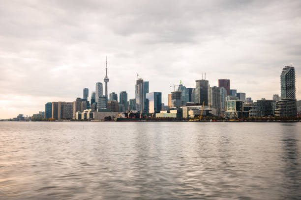 istock View of Toronto skyline on a cloudy autumn evening 1386893257
