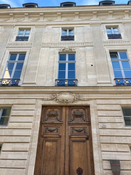 istock France - Paris - district le marais 1386908697