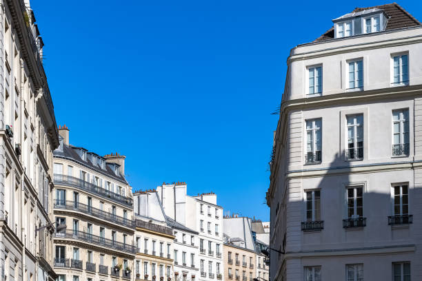 istock Paris, beautiful buildings 1386942775